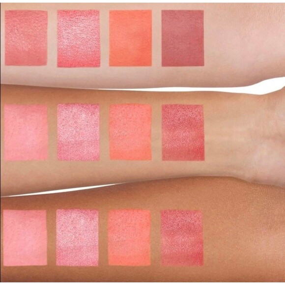 Too Faced Holiday Blush Palette NEW - Picture 3 of 4